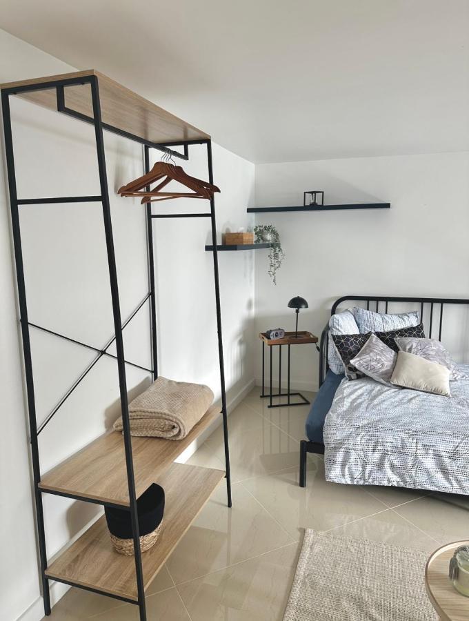 Petite Maison Studio Tout Confort Cosy Givors Autoroute Et Gare Apartment Екстериор снимка